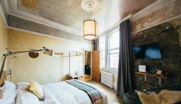 How Budget Travel Is Evolving in the USA (New Trends & Smart Savings)